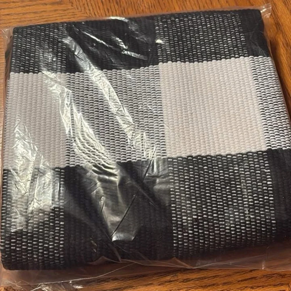 New Buffalo Plaid Rug 27.5x43 Black and White Front Porch Kitchen Entryway Patio